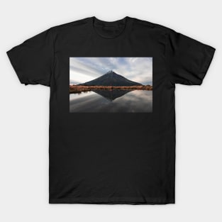 Lonely Mountain with lake reflection in New Zealand T-Shirt